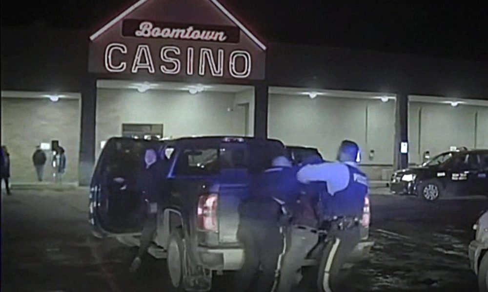 Canada:video shock arresto capo indigeno