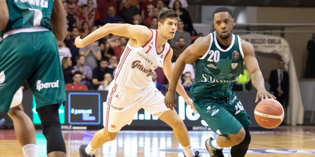 Pallacanestro Cantù. La squadra è al lavoro