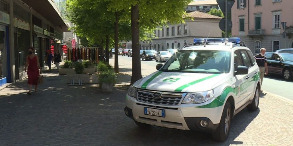 «Mi scuso per i disagi. Ora l’opzione è lavorare di notte». L’assessore Gervasoni dopo il caos in via Borgovico