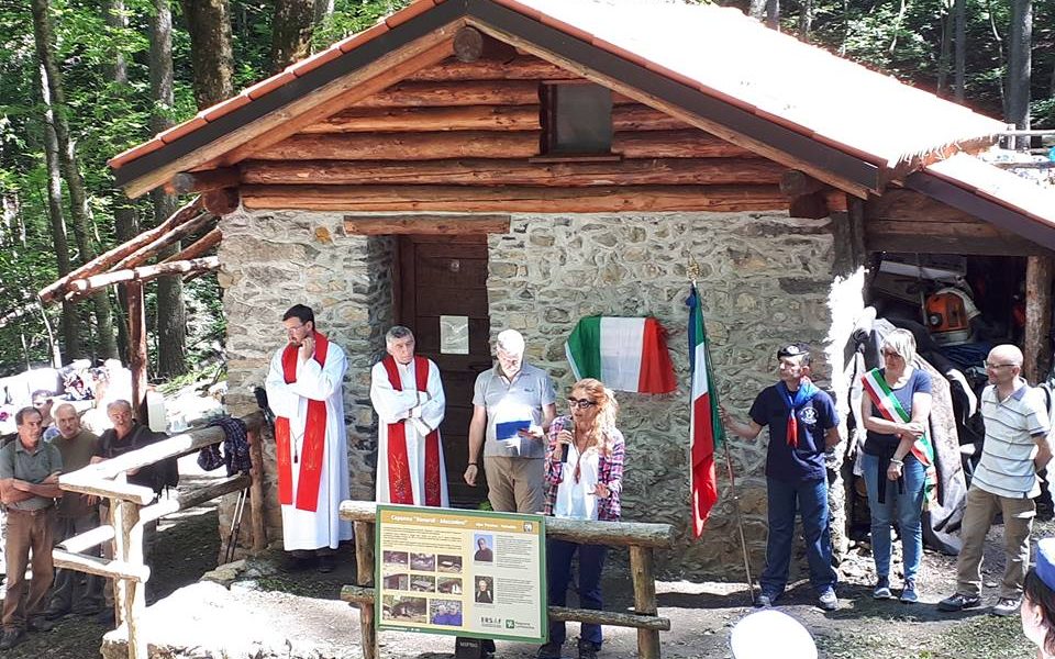 Alpe Pessina in Valsolda. Il bivacco è ora  “Capanna Bonardi-Mazzoleni”.