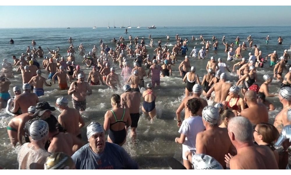 Capodanno, in 676 a tuffo Viareggio
