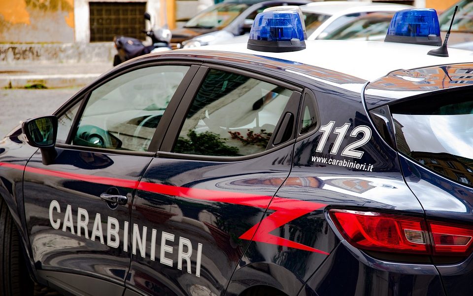 A Gironico il take away dello spaccio: due arresti
