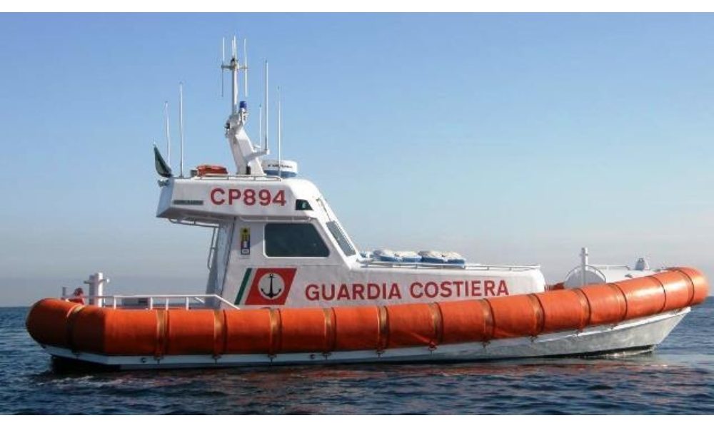 Cargo in avaria rimorchiato a Olbia