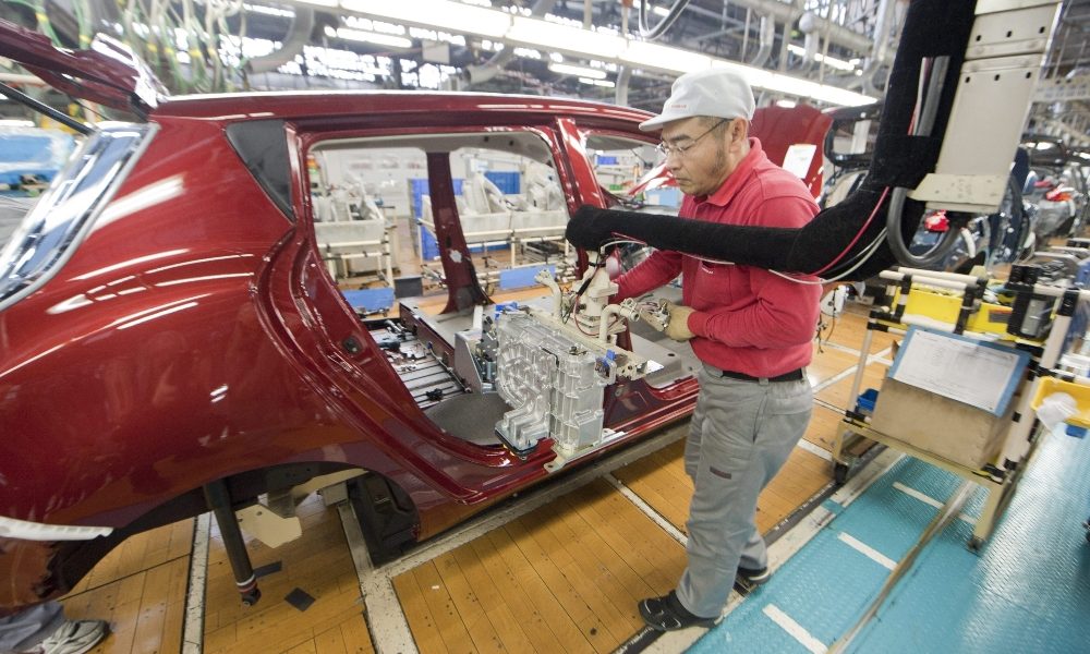 Case auto giapponesi prorogano riavvio