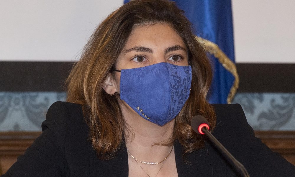 Castelli, gestione straordinaria delle cartelle, sconti e rinvii