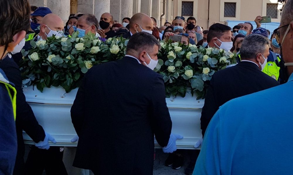 Celebrati insieme funerali ragazzi Terni