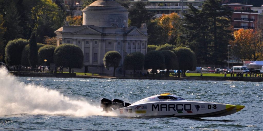 Centomiglia del Lario: il via alle 12 di domani. Sul lago lo spettacolo della motonautica