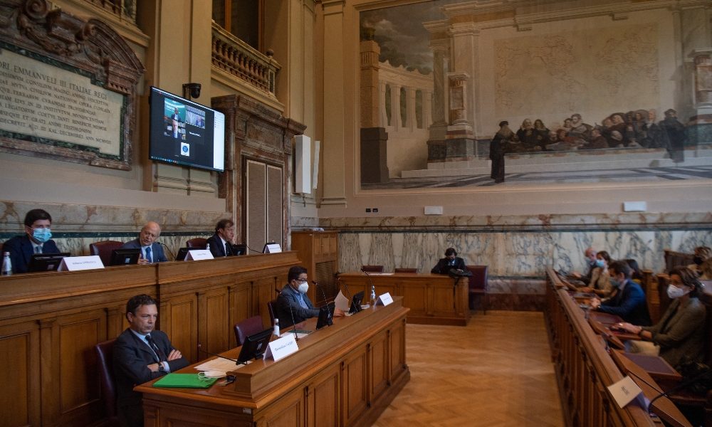 Cgia, 4 contratti su 10 firmati da sigle non riconosciute