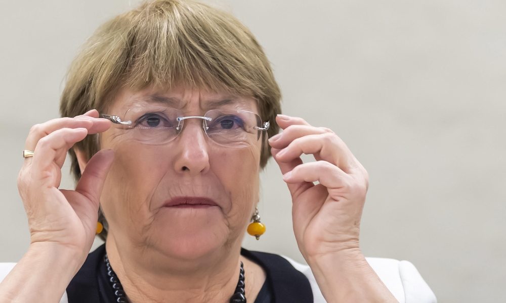 Cile: Bachelet nel Paese per Natale