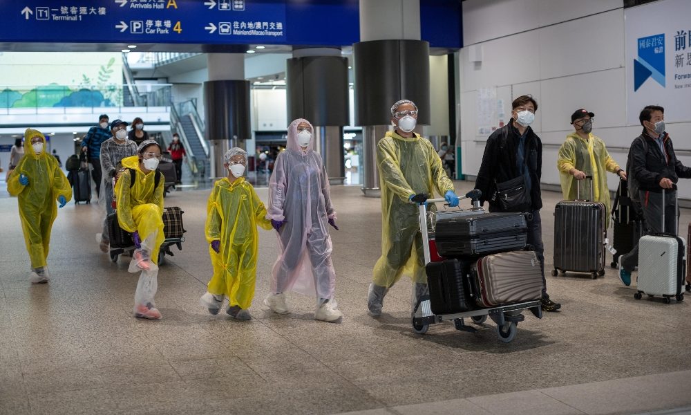Cina chiude le frontiere agli stranieri