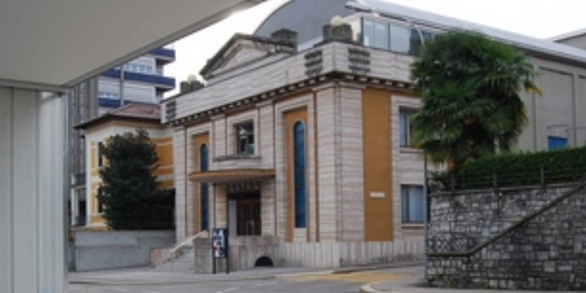 Balasso rilegge Goldoni in chiave anni Settanta