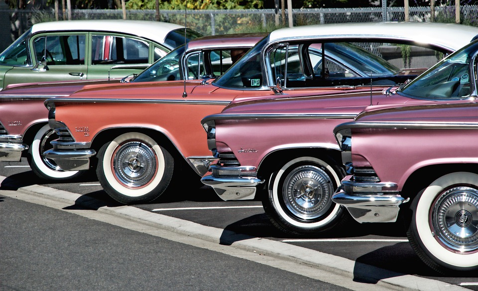 Come in America, a Rovellasca un expo-scambio di auto e moto