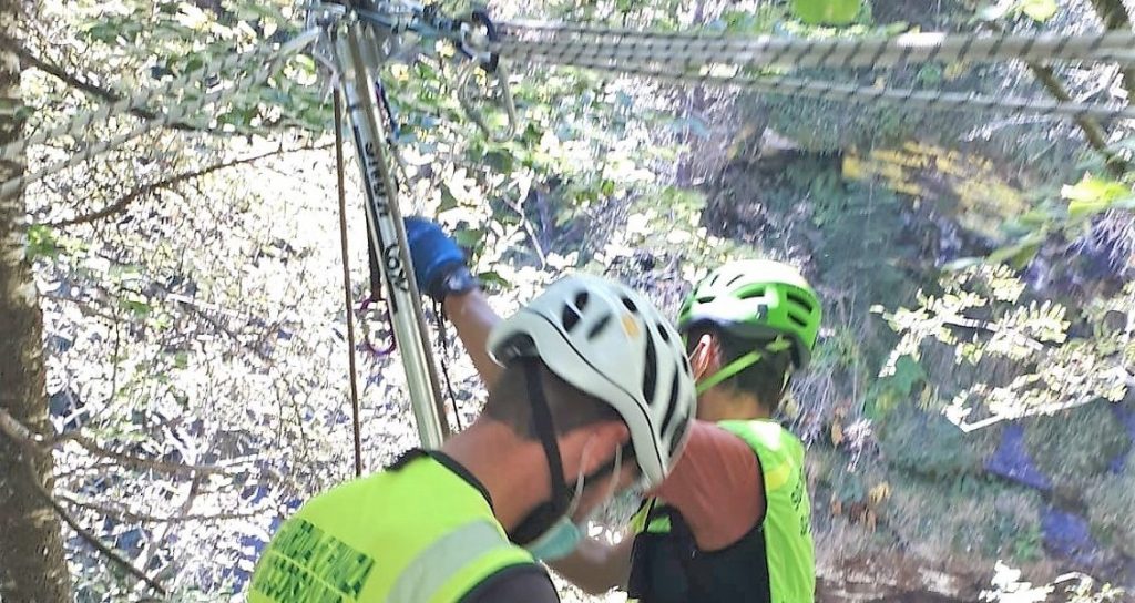 Lezzeno, escursionista recuperato dal Soccorso alpino in una zona impervia