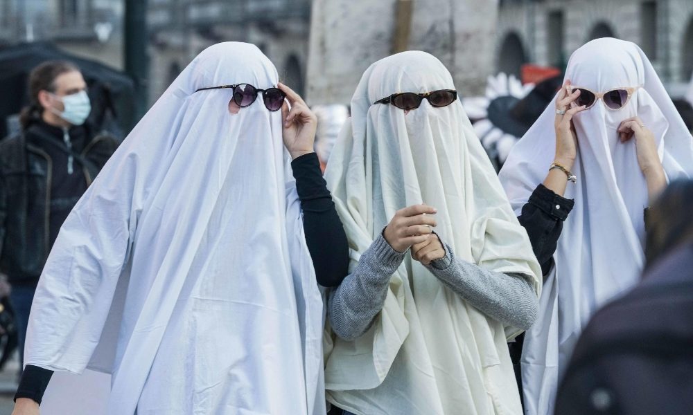 Codacons, arrestare chi fa feste