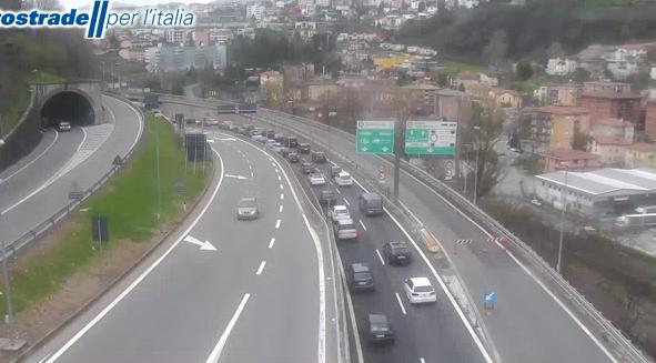 Autostrada chiusa anche questa notte