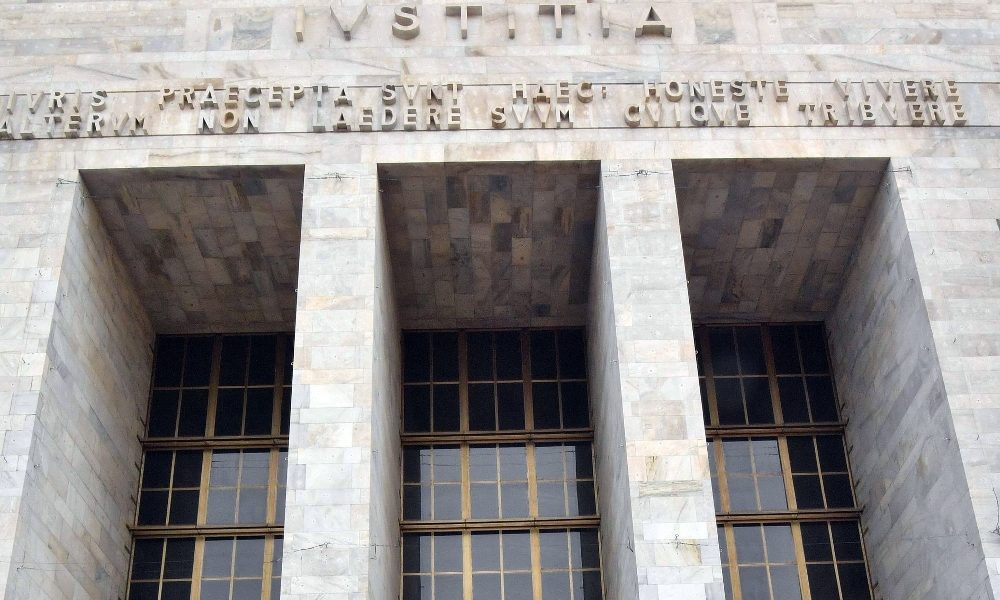 Code e disagi in Tribunale a Milano
