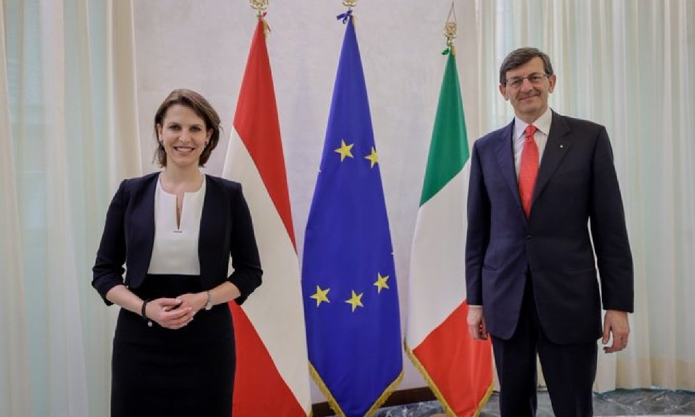 Colao incontra ministra austriaca, focus su digitale