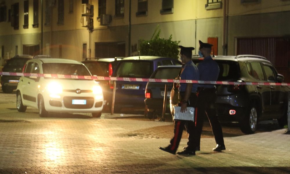 Colpi d’arma da fuoco esplosi in zona chalet a Napoli