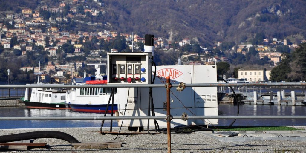 La vicenda infinita del lungolago: bando paratie, a gennaio il cantiere