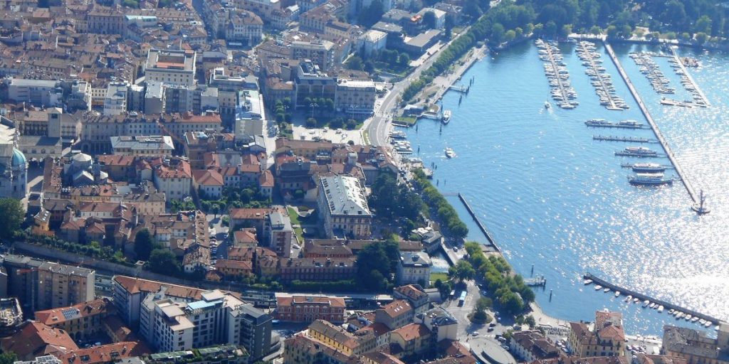 Como, ecco chi fa la spesa per le famiglie in difficoltà