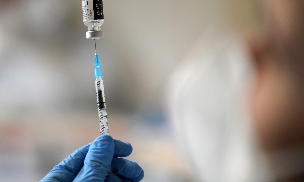 Confindustria, ripresa da metà anno se vaccini rapidi