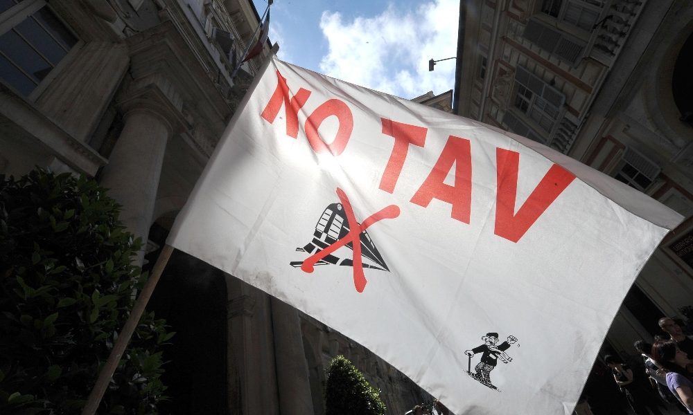 Consigliera M5s, noi giusti tutti liberi
