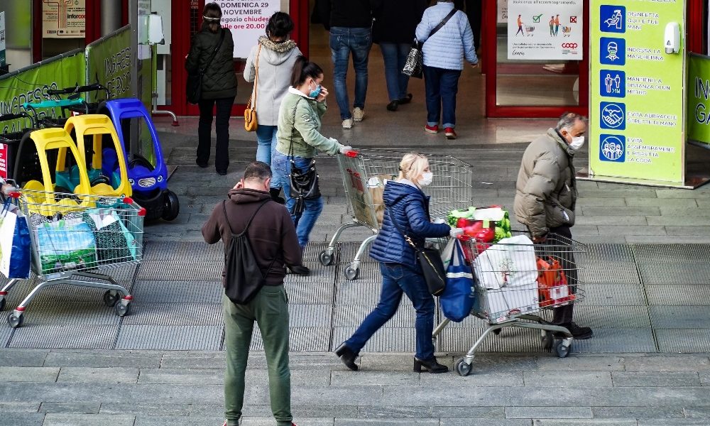 Consumi:calo vendite al dettaglio a settembre,vola trimestre