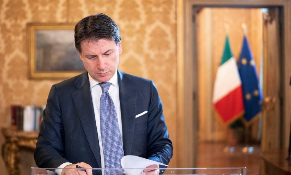 Nuovo Dpcm: da lunedì locali chiusi alle 18. Sospese attività di cinema, teatri, palestre e centri benessere