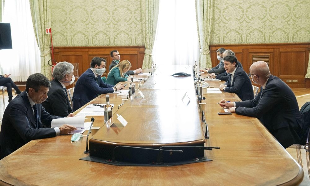 Conte, eurobond servono anche a Olanda