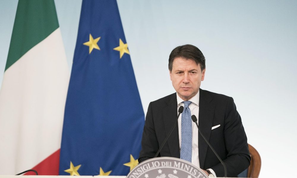 Conte, lavoriamo ad aiuti per famiglie