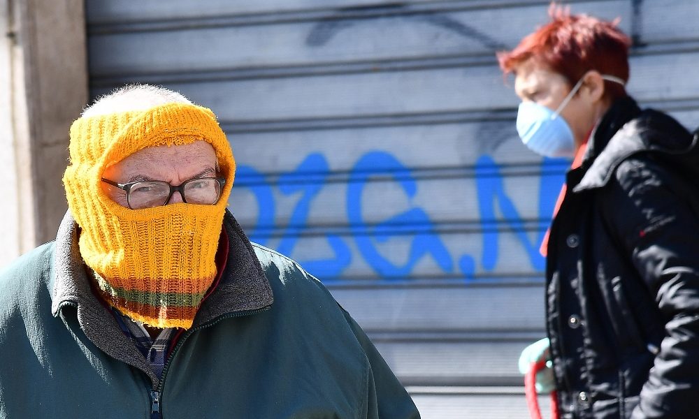Contro solitudine Sarzana dona tablet