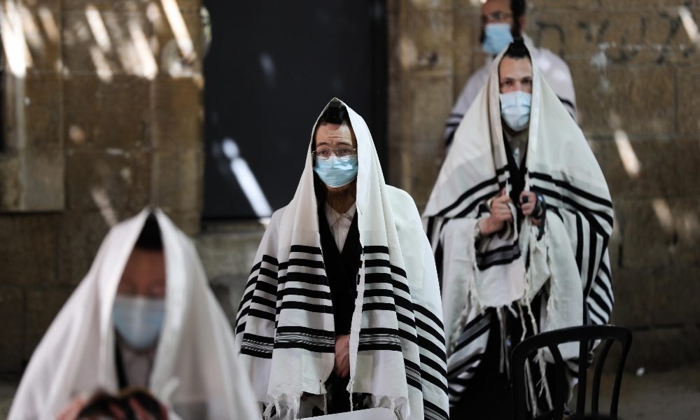 Coronavirus: 2.557 contagi in Israele ma meno tamponi