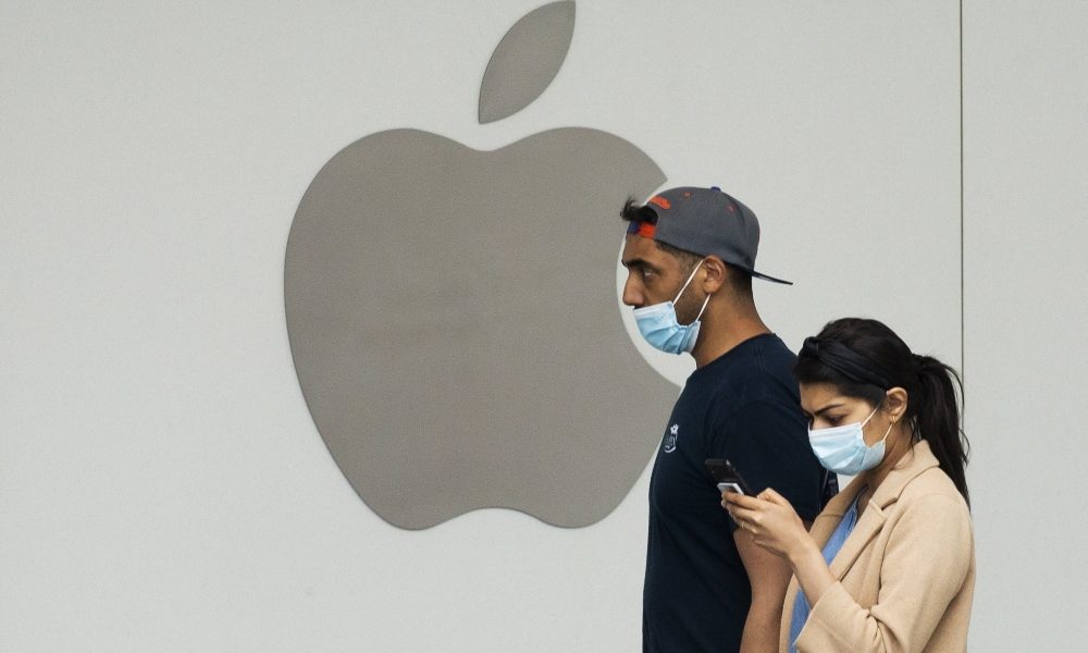 Coronavirus: Apple richiude negozi per boom casi in Usa