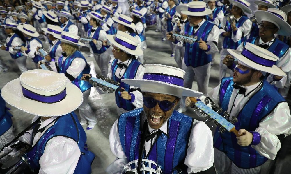 Coronavirus: Carnevale di Rio 2021 rinviato senza data