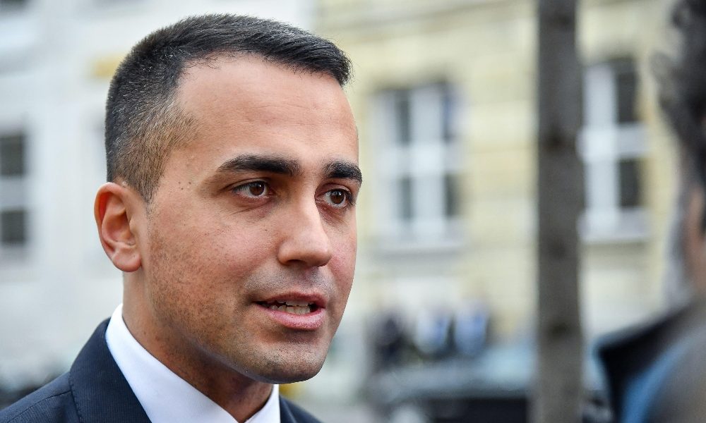 Coronavirus: Di Maio, vicini a Pechino