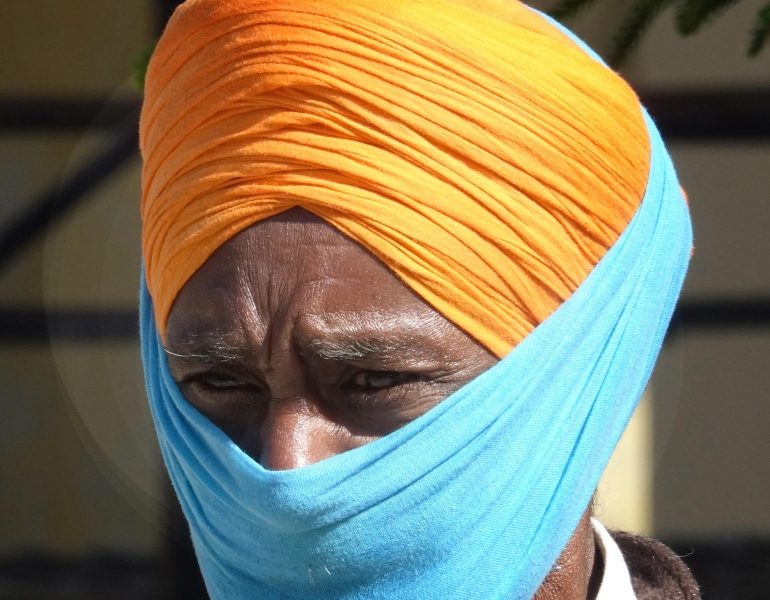 Coronavirus: Modi, accendete una candela