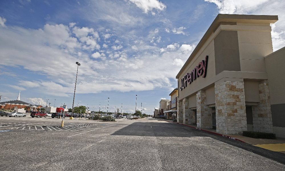 Coronavirus: Texas costretto a interrompere riapertura