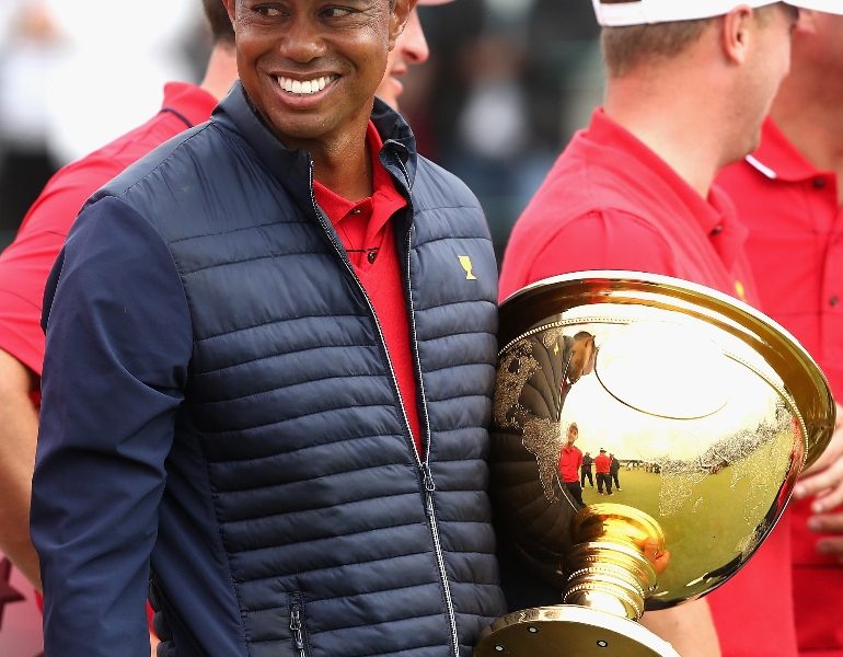Coronavirus: Tiger Woods, ‘ora cose più importanti del golf’
