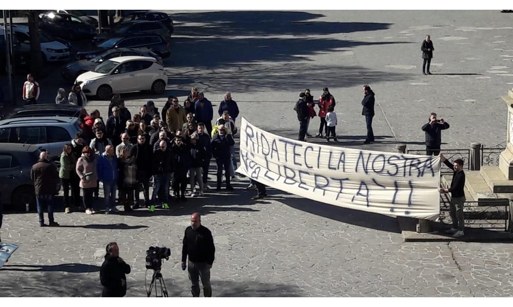 Coronavirus: flash mob in piazza a Vo’