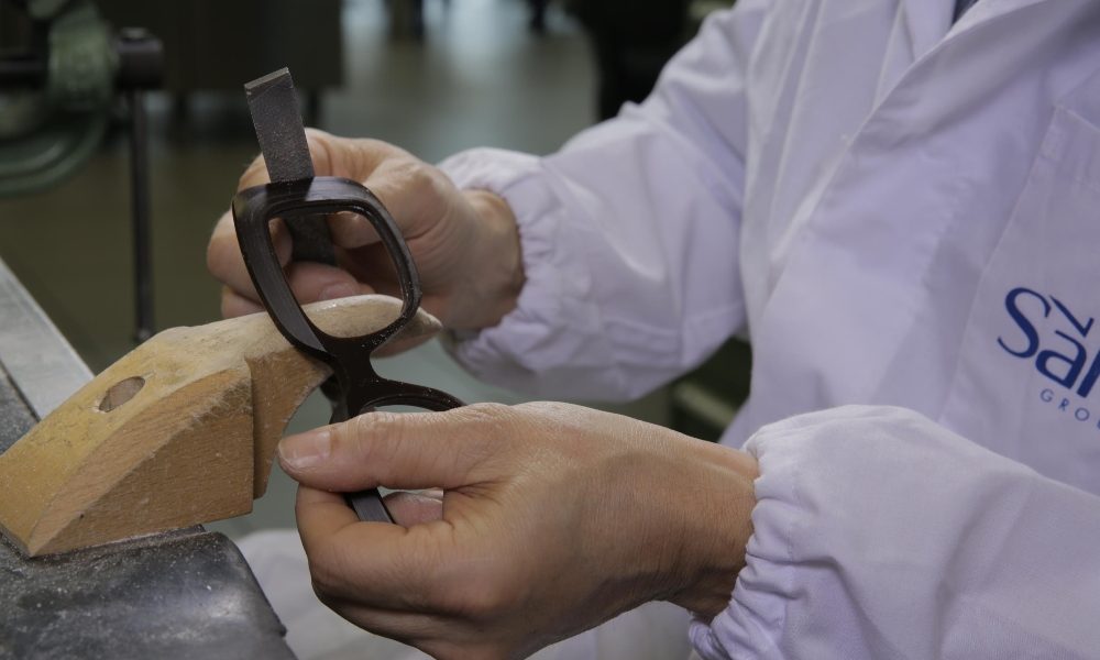 Coronavirus: in corso sciopero Safilo