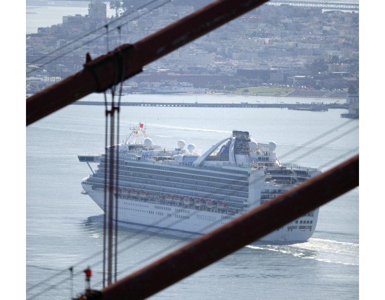 Coronavirus: la Grand Princess a Oakland