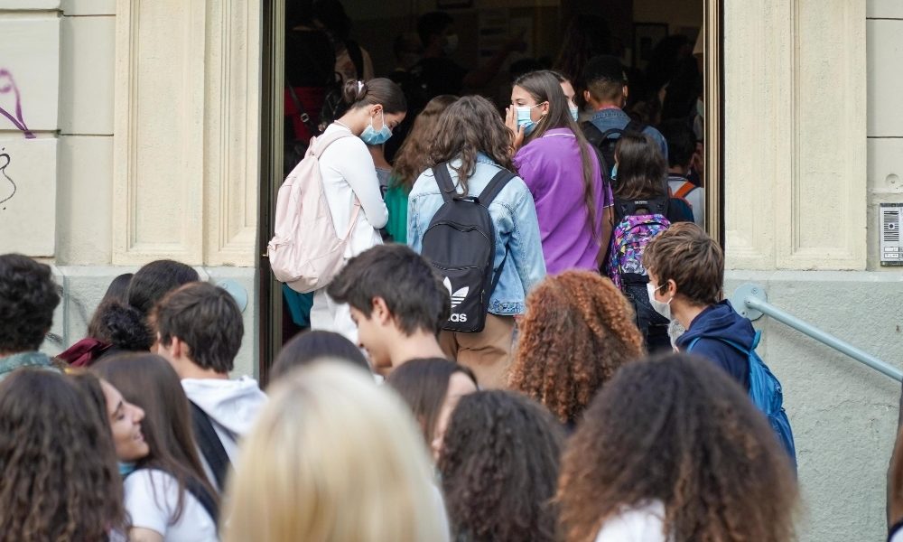 Coronavirus: sei studenti positivi in un liceo a Roma