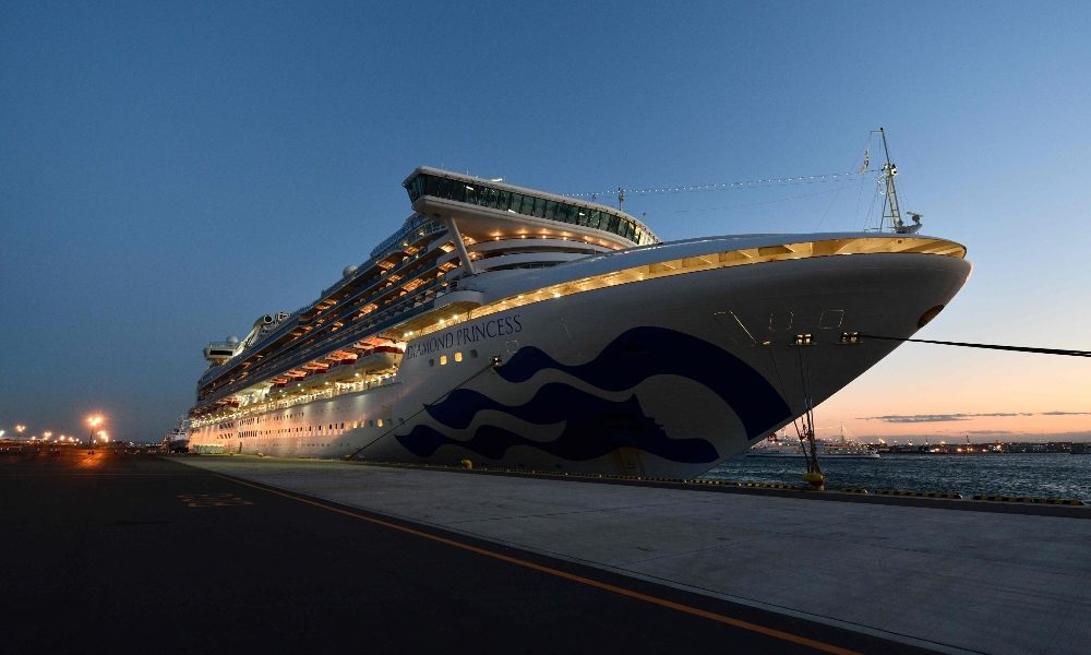 Coronavirus,su nave Giappone 61 positivi