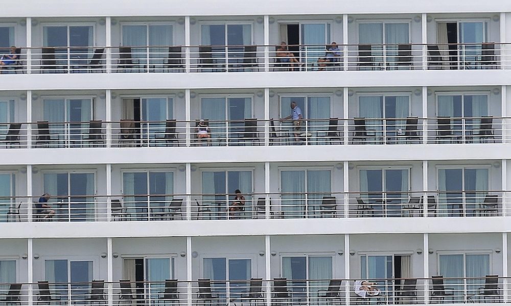 Costa Luminosa approda a Marsiglia