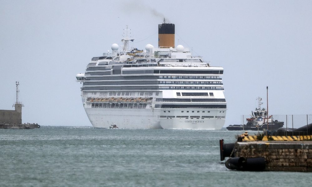 Costa Pacifica domattina in porto Spezia