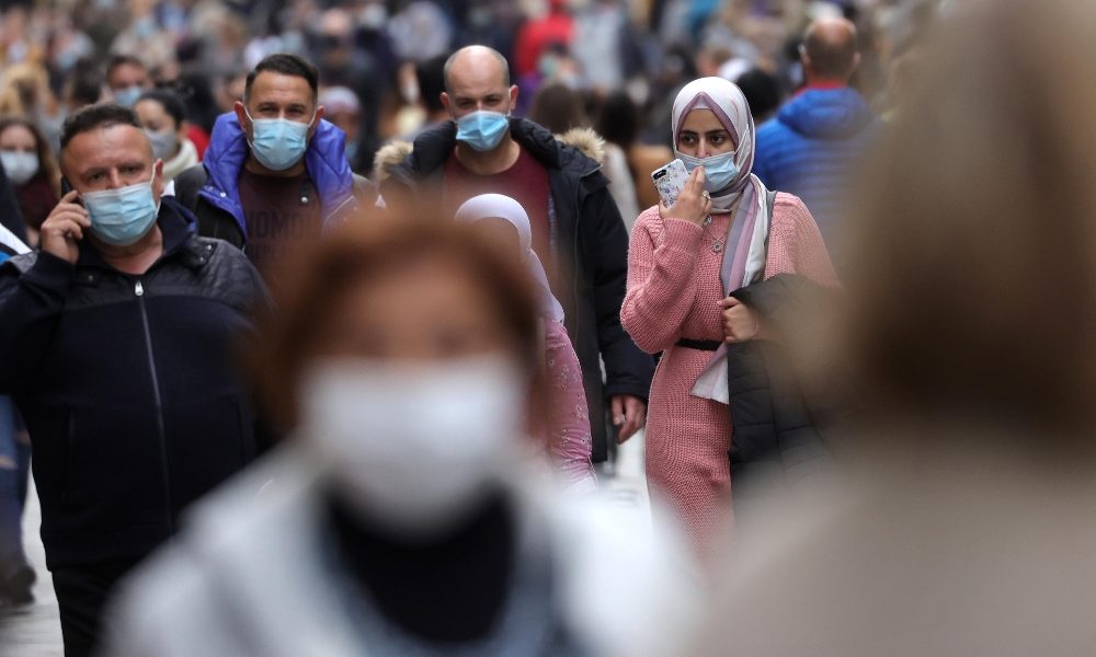 Covid: 1.863 casi Toscana, oltre il doppio in una settimana