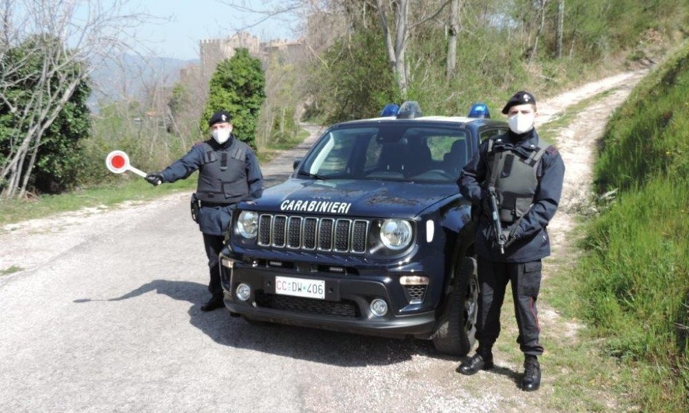 Covid: 14 ragazzi a una festa di compleanno, tutti multati