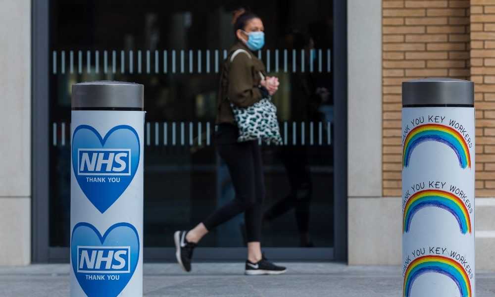 Covid: Gb accelera su vaccini, Johnson, siamo a 2,4 mln