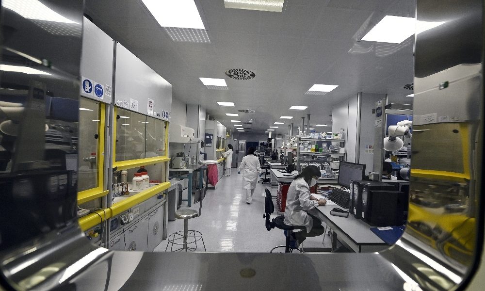 Covid: Goldman Sachs taglia le stime per l’economia europea