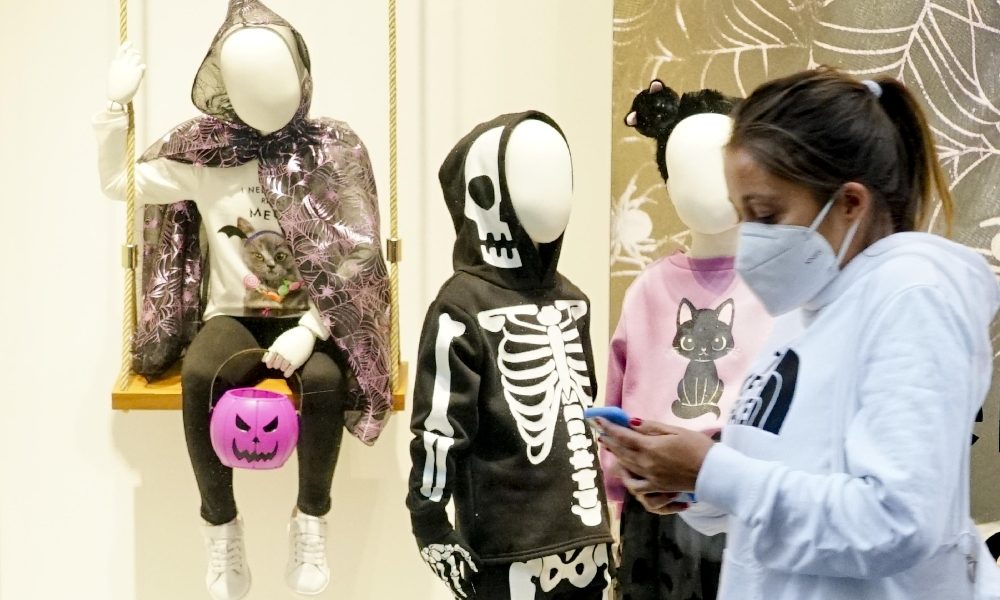 Covid: Halloween, Chiavari vieta rito dolcetto o scherzetto
